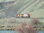 The sun comes out in the Yakima River canyon