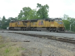 UP 3837 (SD70M)  5550 (AC45CCTE)