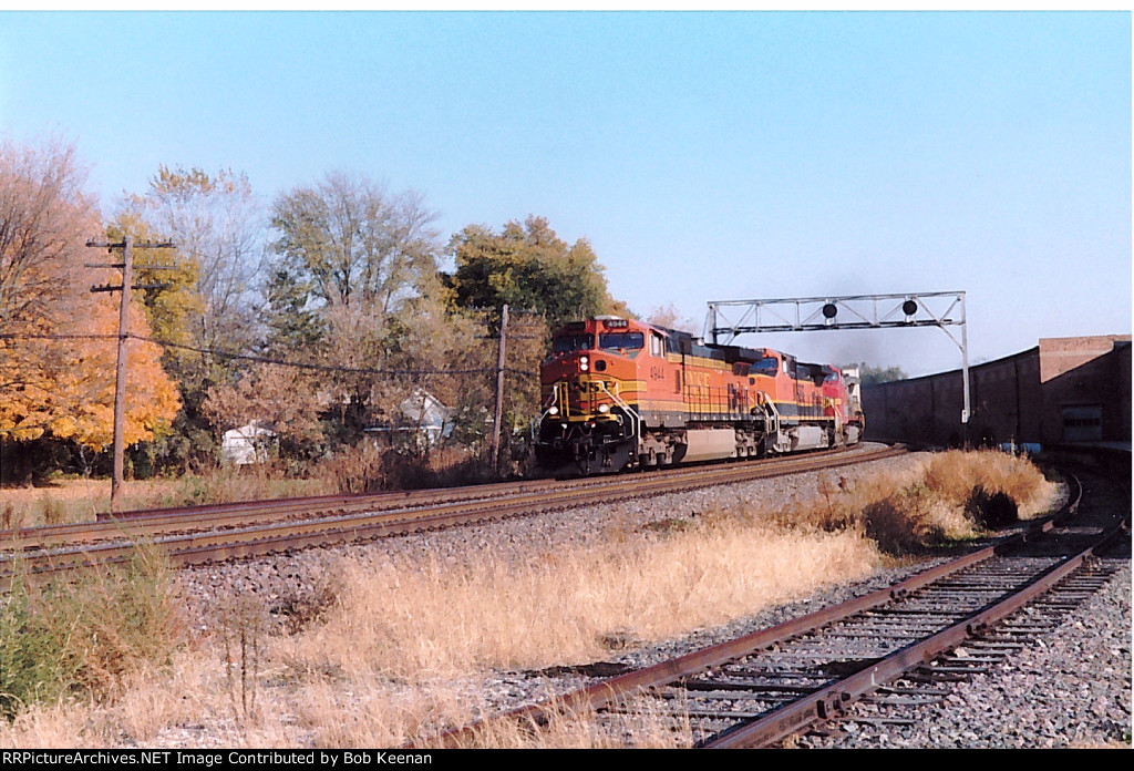 BNSF 4944