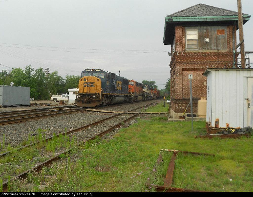 CSX 8727, BNSF 7136, BNSF 9528 & BNSF 8151