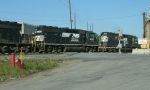 Fancy horsehead paint on this former CR GP40-2