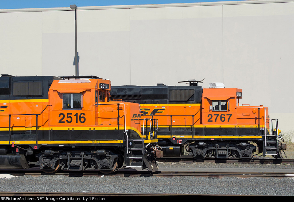 BNSF 2516