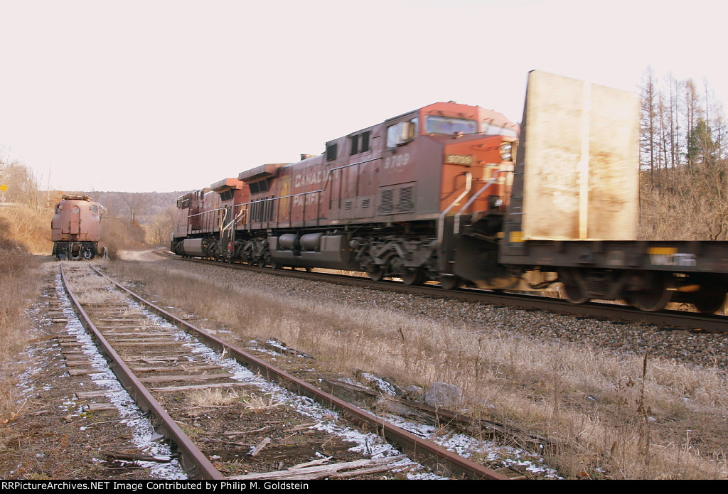 CP #253 w/ #9814 & 9707 pass PRR #4909 [GG1] 