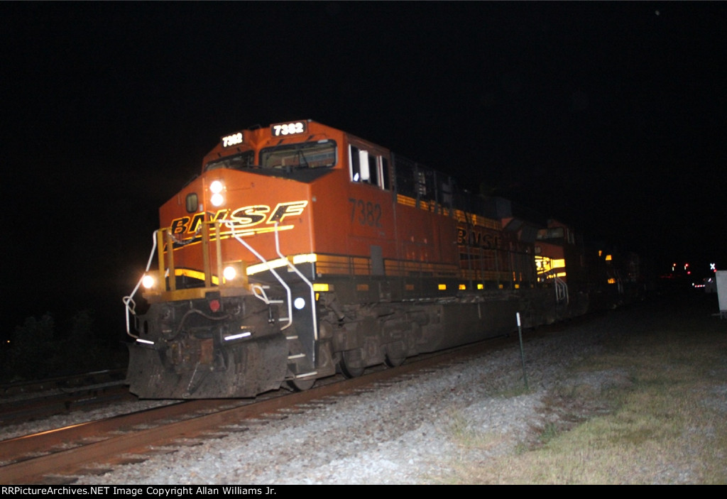 BNSF 7382