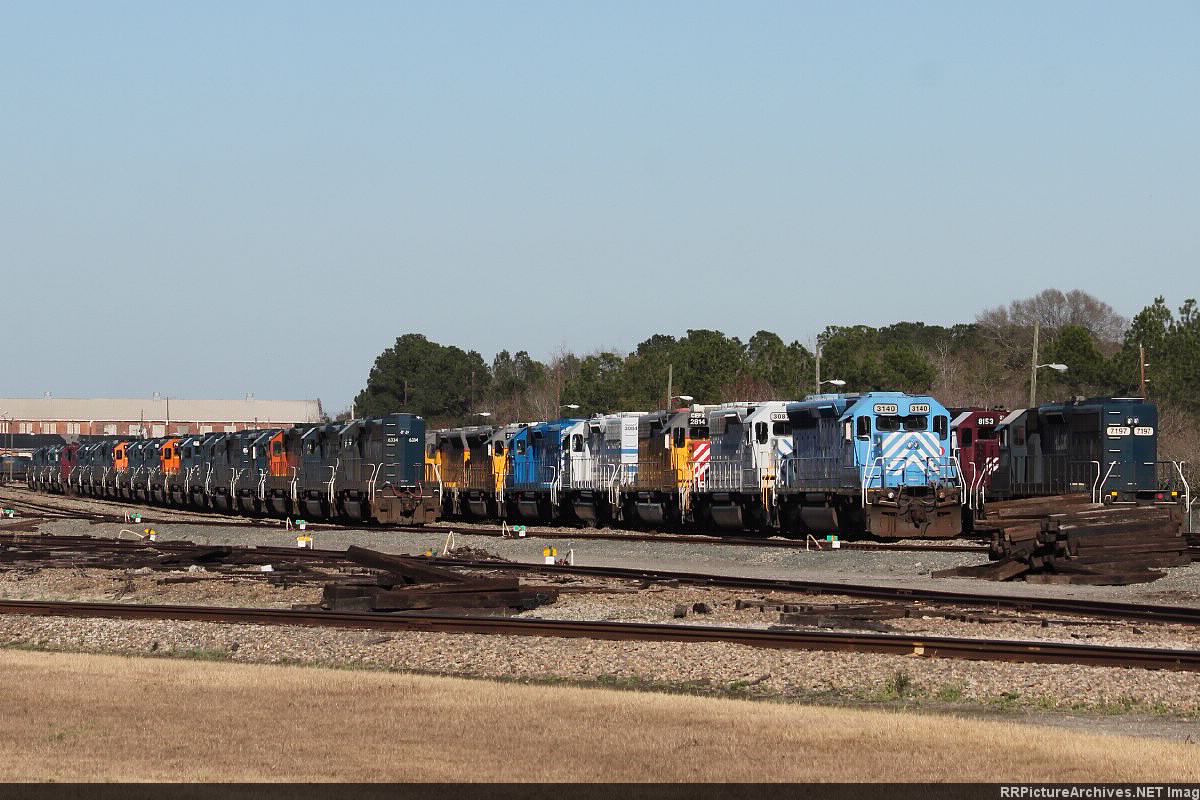 Leasers and CSX Power Stored