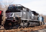 NS 2694 SD70M-2