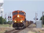 BNSF ES44C4 6811