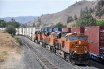 Eastbound intermodal train climbs towards the Loop