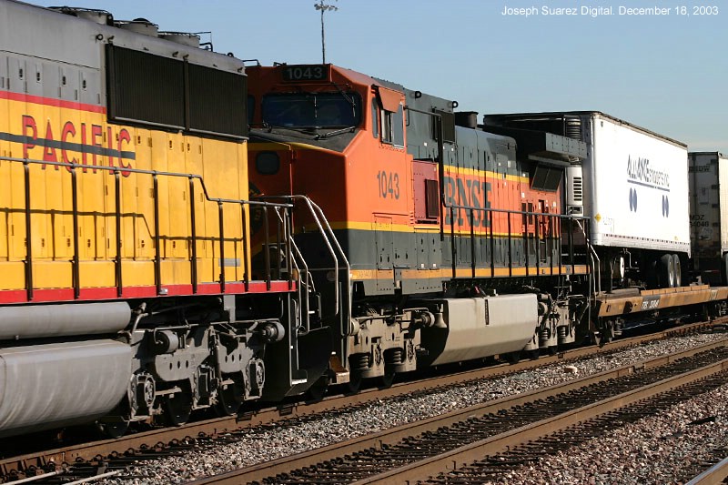 BNSF 1043