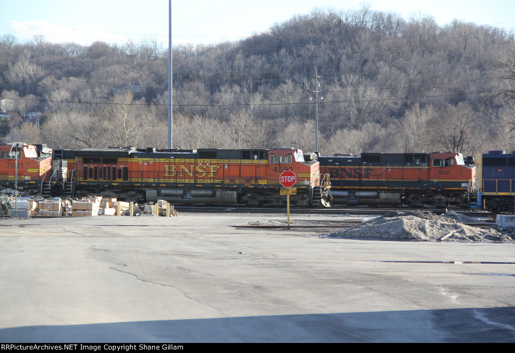 BNSF 4553