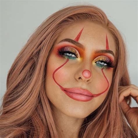 Pretty Clown Halloween Makeup Is Trending on Pinterest — Here are 25 ...