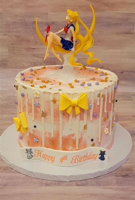 Sailor Moon Cake | Sailor moon cakes, Anime cake, Sailor moon birthday