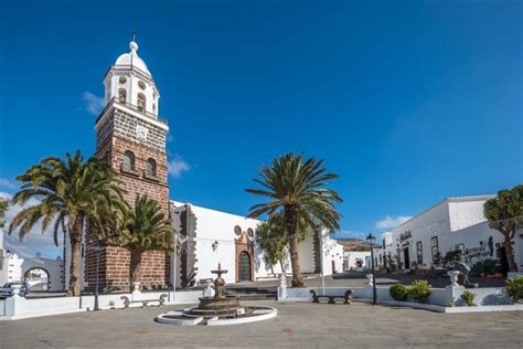 Lanzarote market in Teguise | Excursions Lanzarote