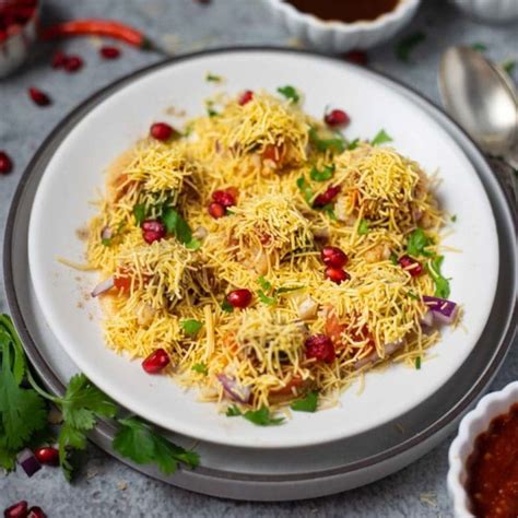 Easy Sev Puri (Indian Street Food) - Piping Pot Curry