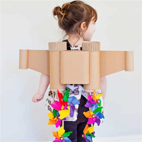 DIIY JET PACK CARDBOARD COSTUME - hello, Wonderful