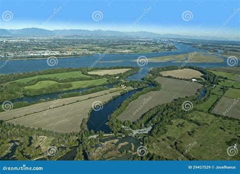 Vancouver and Richmond stock image. Image of roads, fraser - 29427529