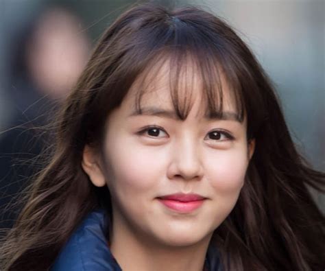 Kim So-hyun Biography - Facts, Childhood, Family Life & Achievements of ...