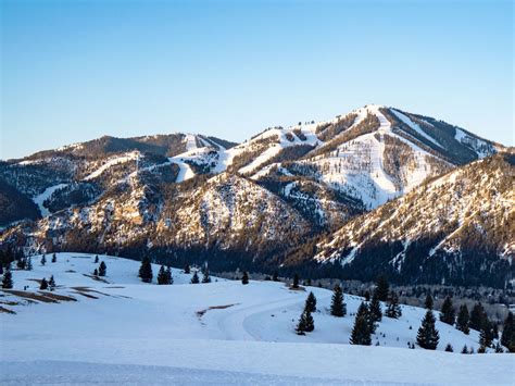 7 Best Ski Resorts in Idaho, 2023/24