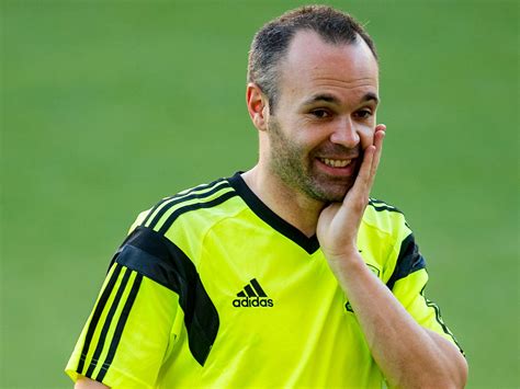 Andres Iniesta Wallpapers Images Photos Pictures Backgrounds