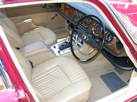 1970 Jaguar XJ6 Interior | Jaguar xj, Jaguar daimler, Classic cars