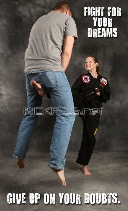 kickpics jeramyblackstaekwondo bowlinggreen kentucky kick kicking ...