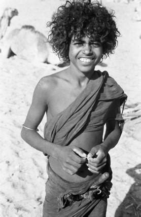 Portrait of a Mehri boy in Sultanate of Al Mahra circa 1946 : r/arabs