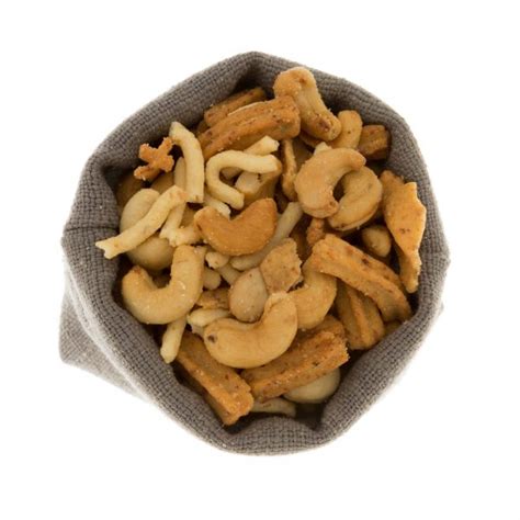 Savoury Cashew Snack Mix | Health Buzz