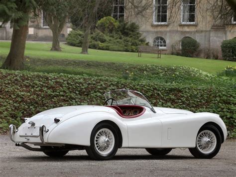 Jaguar XK 120 Roadster photos - PhotoGallery with 12 pics| CarsBase.com