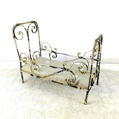 Antique Metal Baby Crib - Etsy