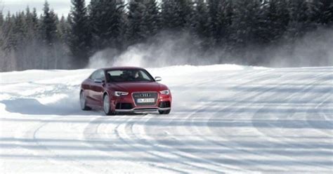 2013 Audi RS5 Exhaust Note in Exhilarating Video | AutoGuide.com