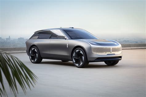 Lincoln Unveils Star Electric Car Concept in Bid to Catch Up to Rivals ...