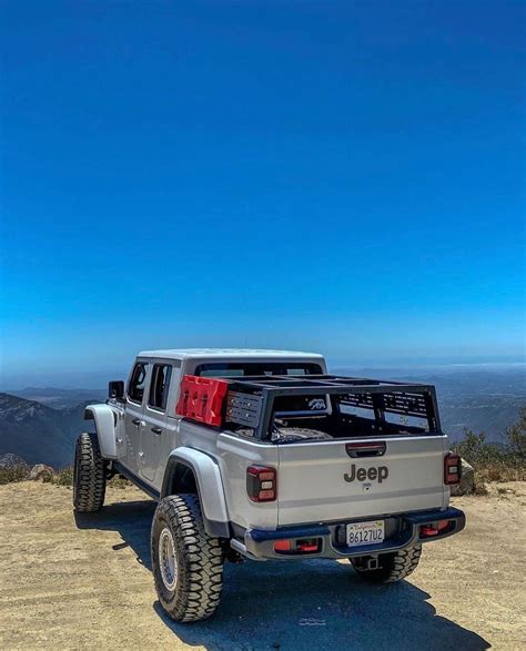 Take in the views! . 📸: @trainwrek_jt . Lifted Jeep Gladiator off road ...