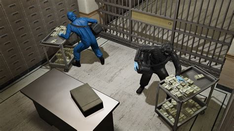 GTA 5 Online Heists Update Available for Download on PS4 & Xbox One ...