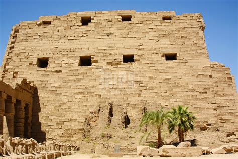 Temple of Amun-Re Karnak "Facts & Architecture" - Precinct of Amun History