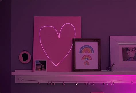 DIY neon sign? YES!! It's so fun, easy, & affordable to make!