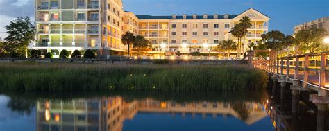 Waterfront Hotel in Charleston, SC - Charleston Waterfront Hotel