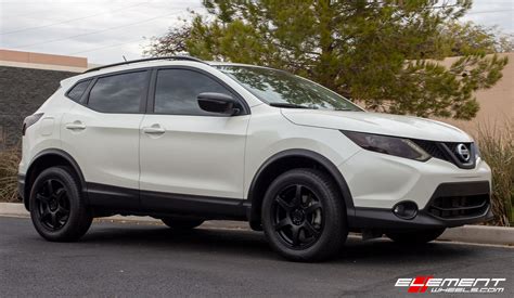 Nissan Rogue Wheels | Custom Rim and Tire Packages