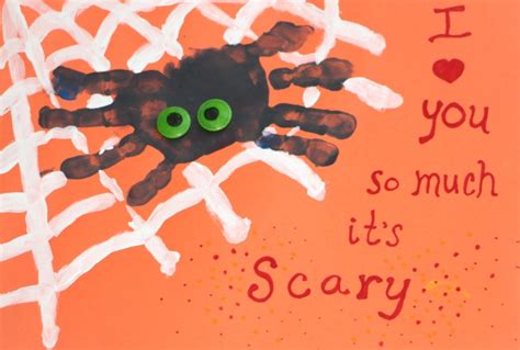 Easy Handprint Spider Craft for Halloween - Mommy's Bundle