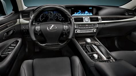 lexus-ls-460-interior-E12-285_1024x576 - The Fast Lane Car