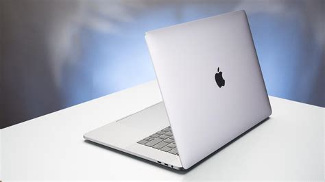 Apple MacBook Pro 15-Inch (2017)