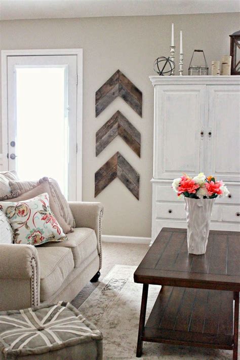 15 The Best Rustic Wall Accents