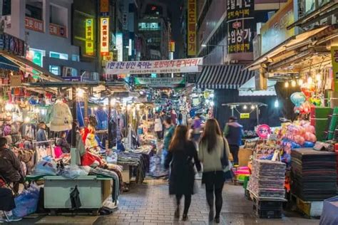 The Seoul Night Market List - 5 Places to Shop Til You Drop