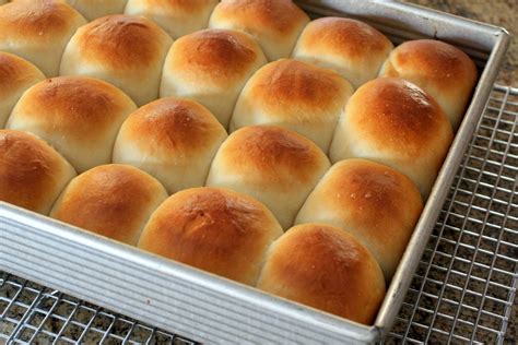 Southern Style Butter Yeast Rolls Recipe