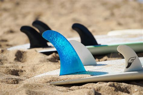 A Guide to Best Surfboard Fins | OMBE