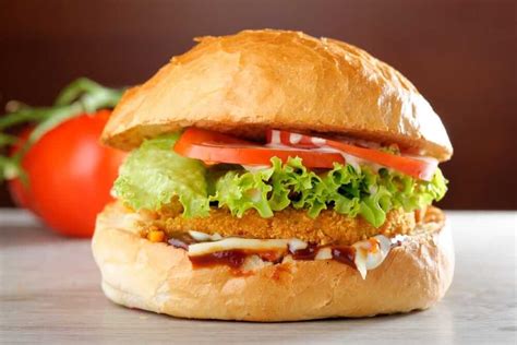 Copycat KFC Zinger Chicken Burger In The Airfryer • Recipe This