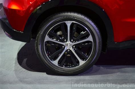 Honda HR-V prototype for Europe wheel at 2014 Paris Motor Show