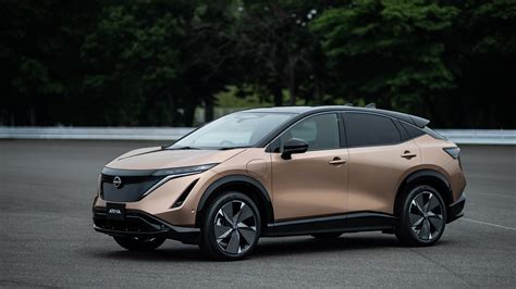 Nissan Ariya electric SUV: pictures, specs and details | DrivingElectric