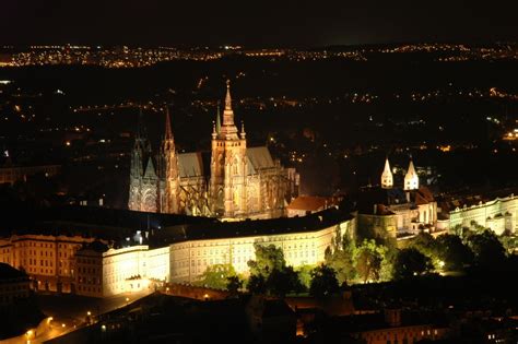 Prague Castle by night 1 Free Photo Download | FreeImages