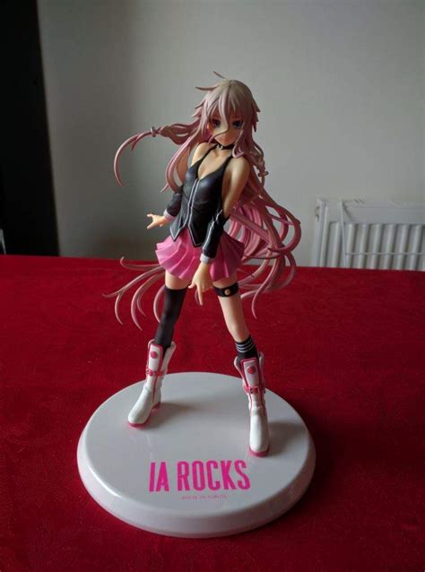 My IA ROCKS Figure arrived! :D | Vocaloid Amino