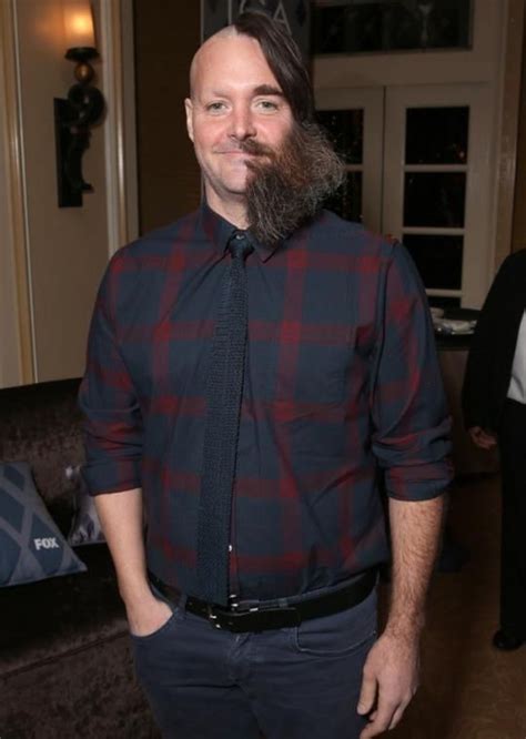 Will Forte shaved one side of his head. : pics